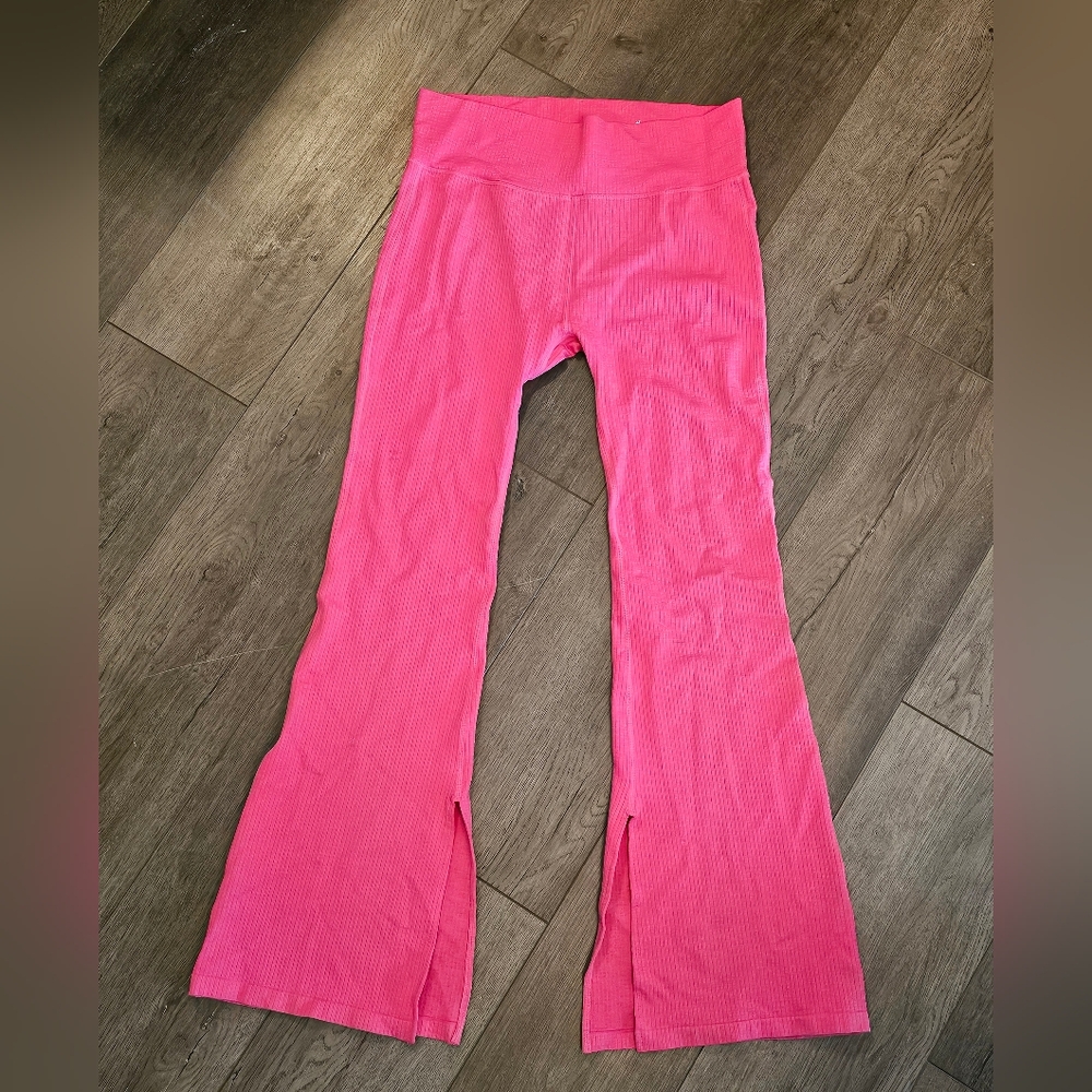 Joy Lab extra stretch Pink Yoga Flare Leggings